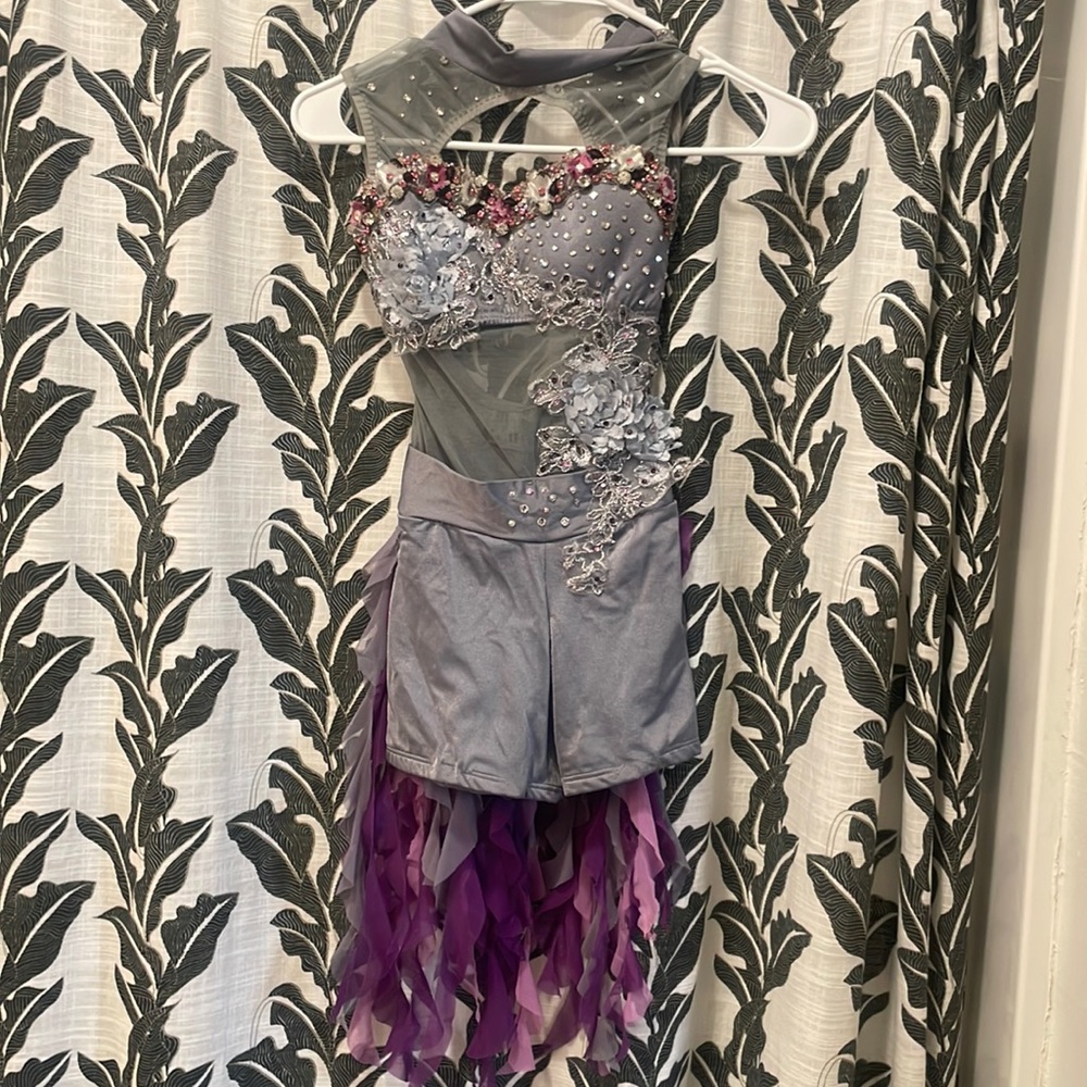 Costume